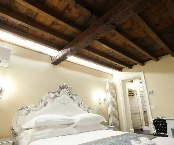 Kingsman Bed & Breakfast 4*
